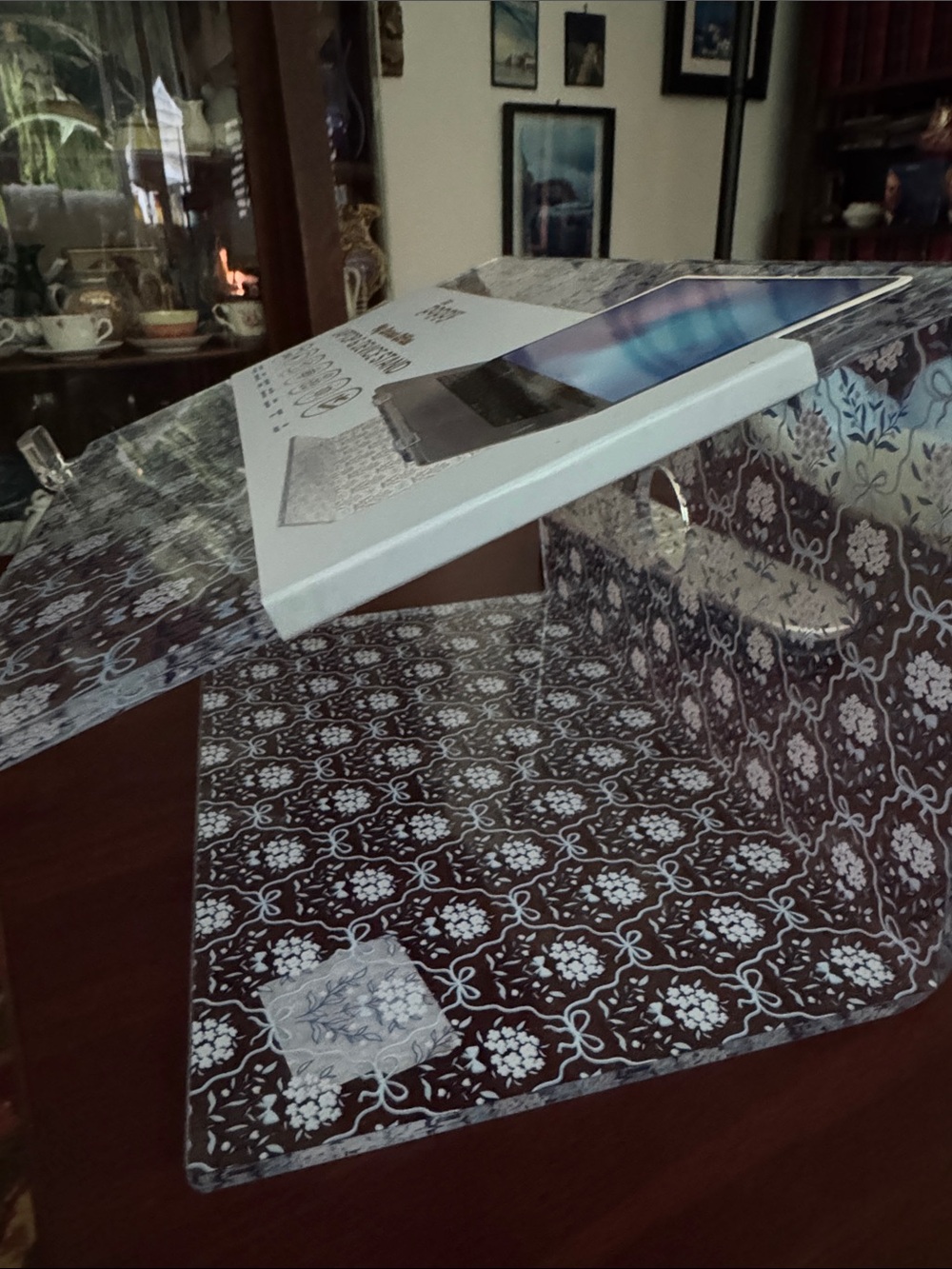 poppy My Corner Office Laptop & Device Stand - Clear Acrylic - Picture 2 of 7